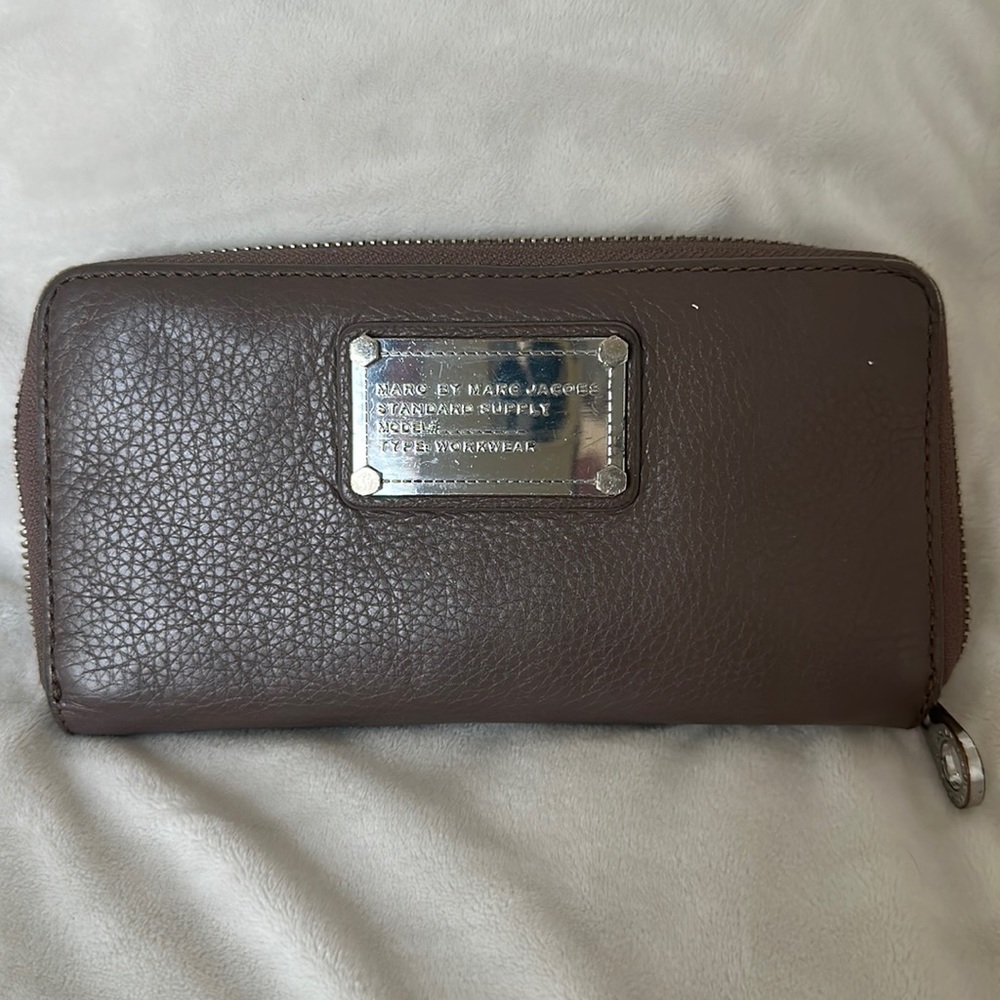 MARC JACOBS wallet 🎉